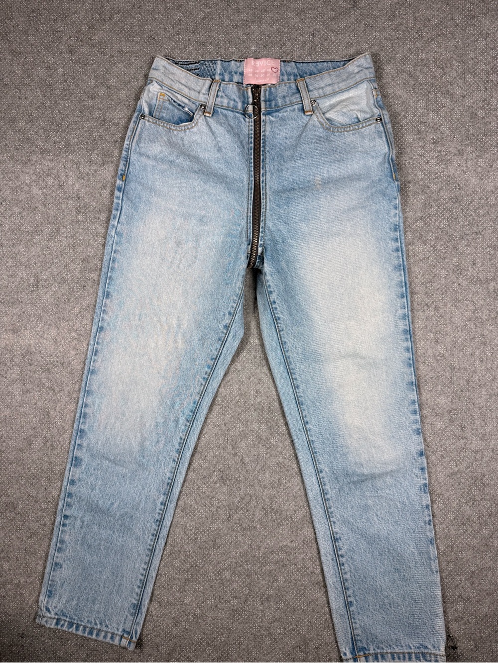 REVICE Light Wash High Rise Zip Front Mom Jeans Size 27